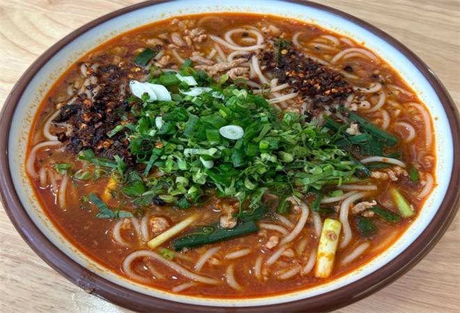 正宗云南小锅米线