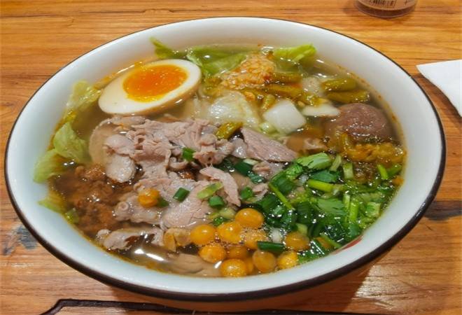 蠡婆婆鲜烫牛肉米线