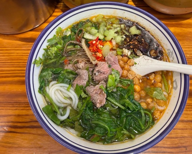 来财生烫牛肉米线加盟