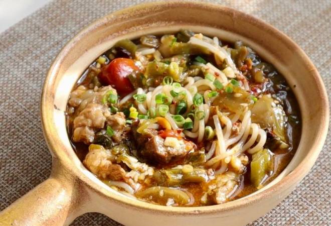 生滚牛肉米线店