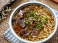 生滚牛肉米线店