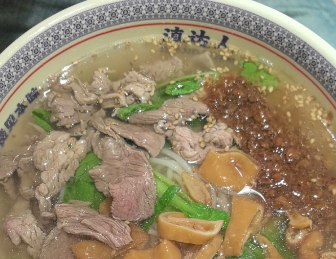 滇達(dá)人鮮燙米線加盟