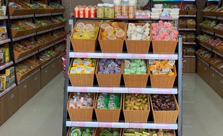 童年小食光零食店