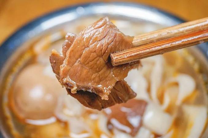 双星牛肉刀削面