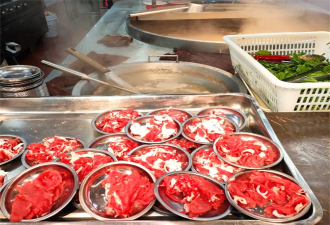 叶翠翠鲜牛肉米线加盟