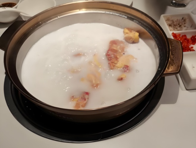 粵嘗來椰子雞火鍋