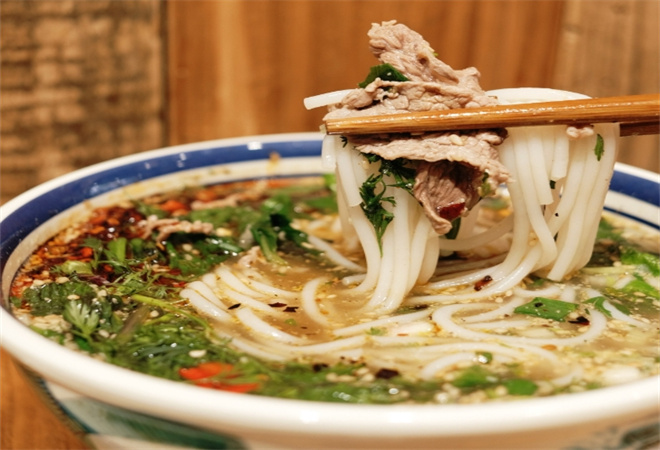 牛叨叨生烫牛肉米线加盟 牛叨叨生烫牛肉米线加盟