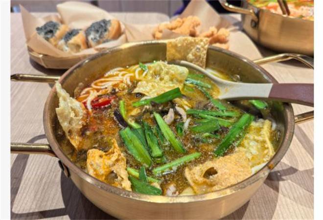 牛叨叨生烫牛肉米线