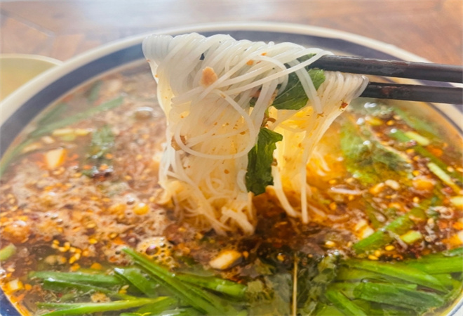 云南肉醬米線加盟