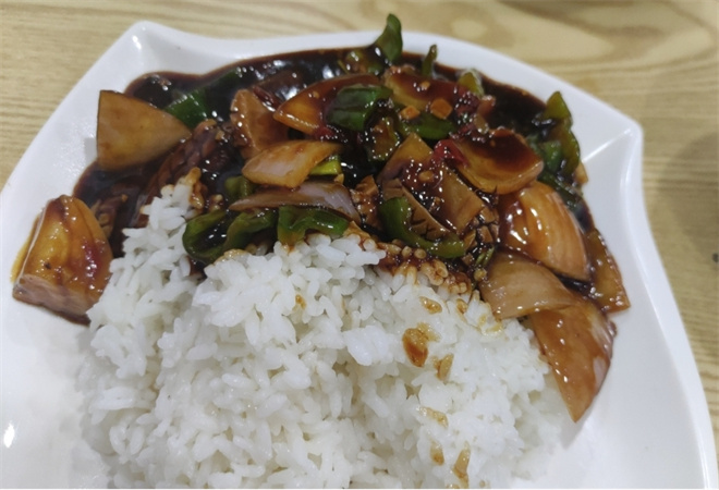 李不炒猛火現(xiàn)炒蓋澆飯