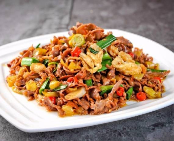 阿香遇黔江鸡杂