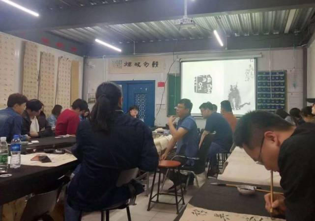 方圆阁书法教育