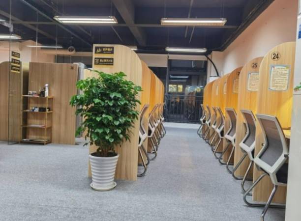 智郎星AI自习室