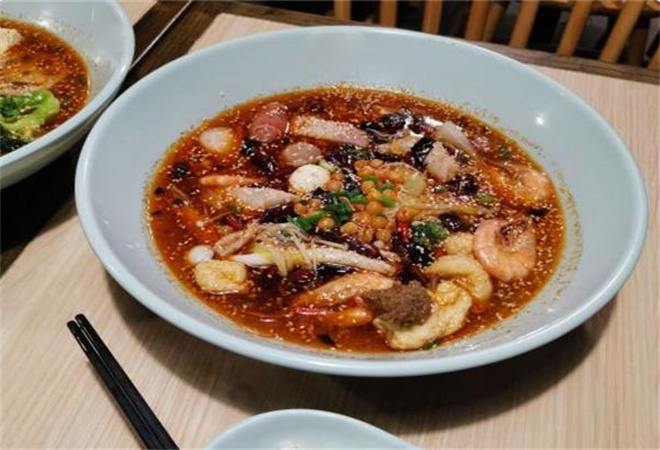 火辣辣成都冒菜加盟