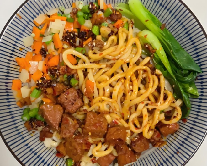 可劲造老麻面馆