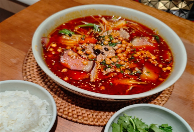 火辣辣成都冒菜