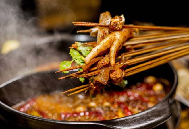 常串门两毛串串