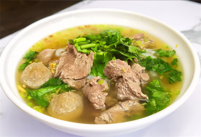 粉相會潮汕牛肉粉加盟