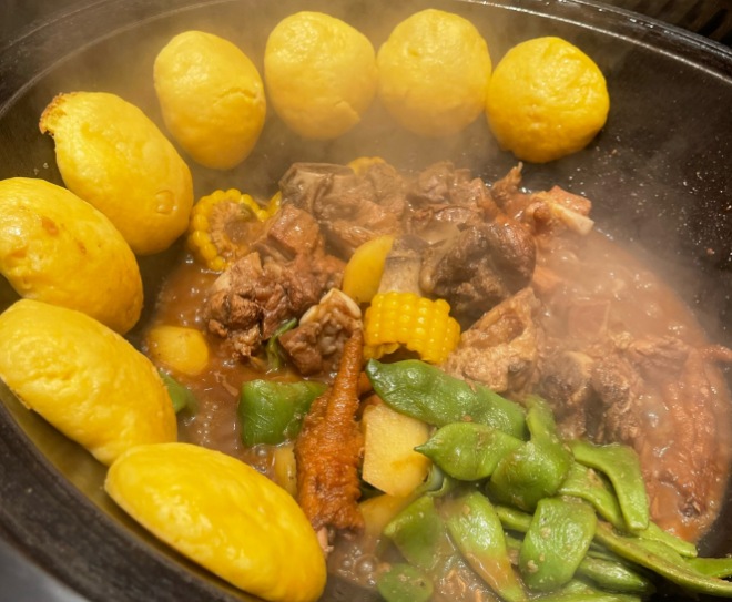 九妹農家大鐵鍋東北菜加盟