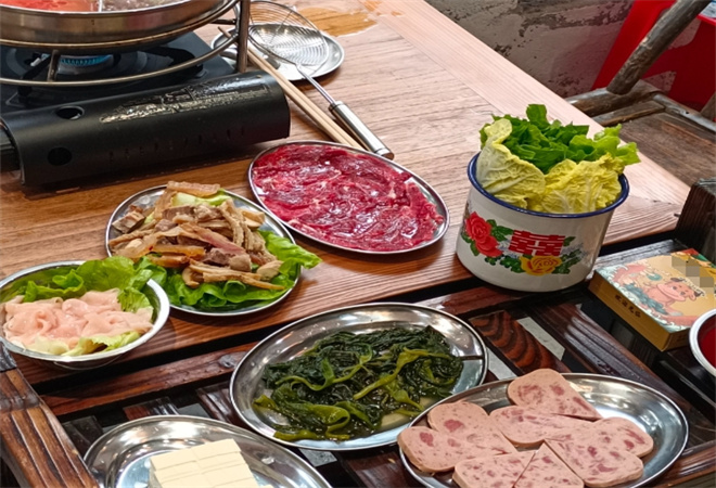 火小鮮渣渣牛肉火鍋加盟