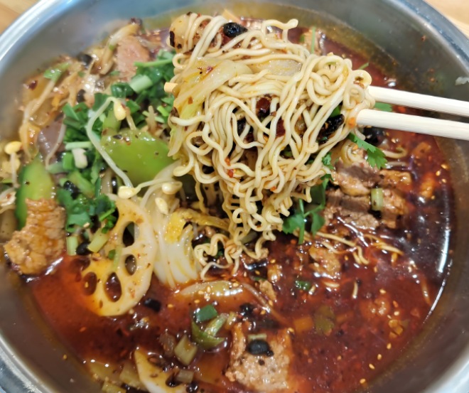 阿正與圓圓冒菜