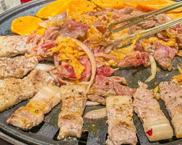 小美與大壯東北烤肉