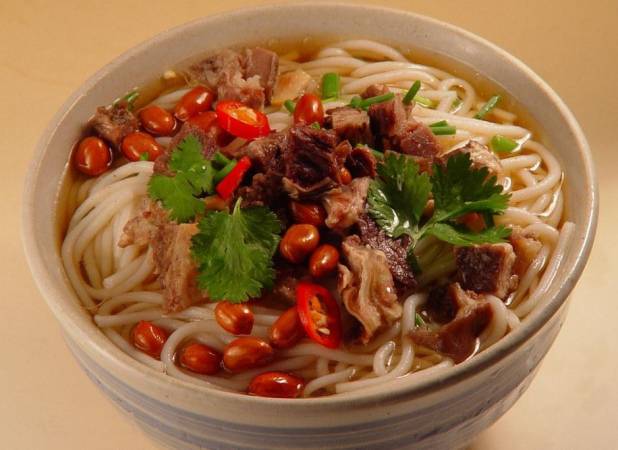 粉王妃花溪牛肉粉