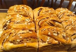 權顏記手撕面包