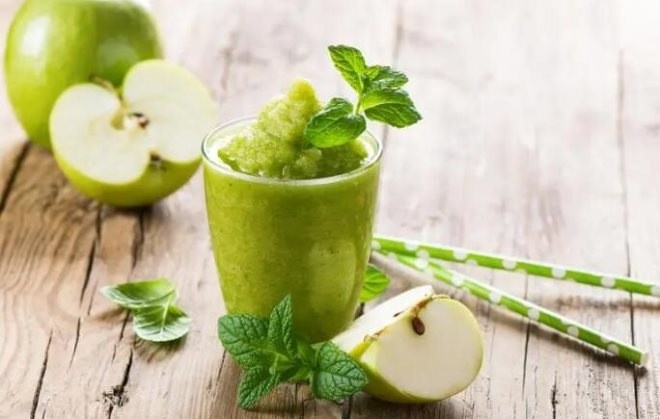 熹乐喝鲜榨果汁