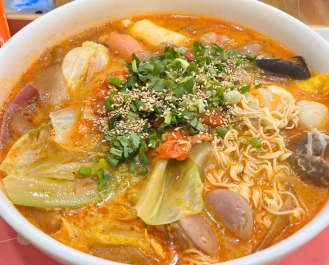 麻小旺麻辣燙加盟