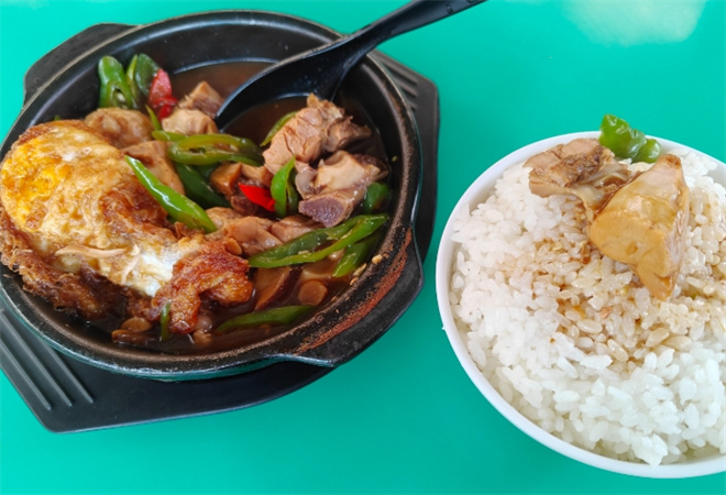 古火在黃燜雞米飯