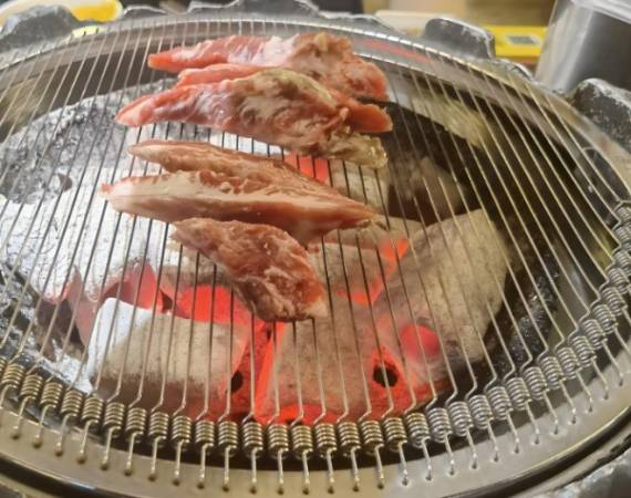 牛爱猪韩式炭烤