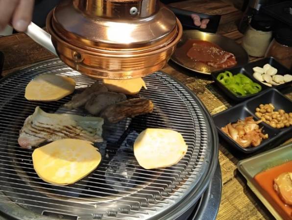 牛爱猪韩式炭烤