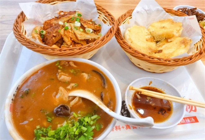逍香源牛肉胡辣湯