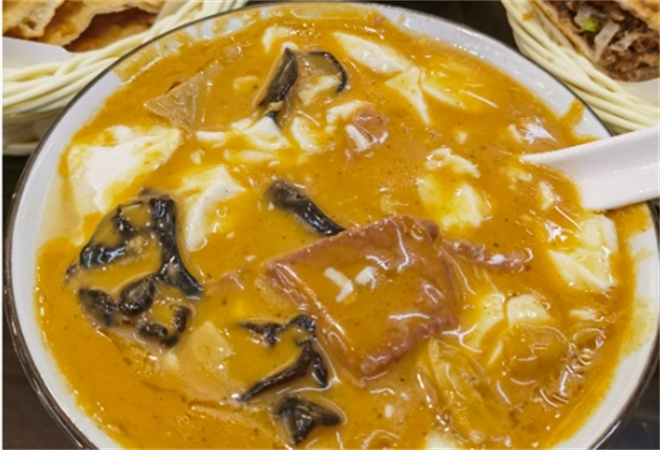 方大偉胡辣湯