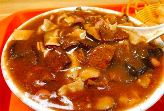 方大偉胡辣湯