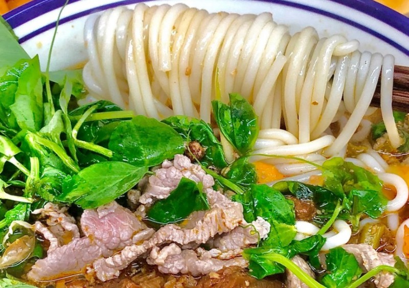 窄巷口生燙牛肉米線加盟