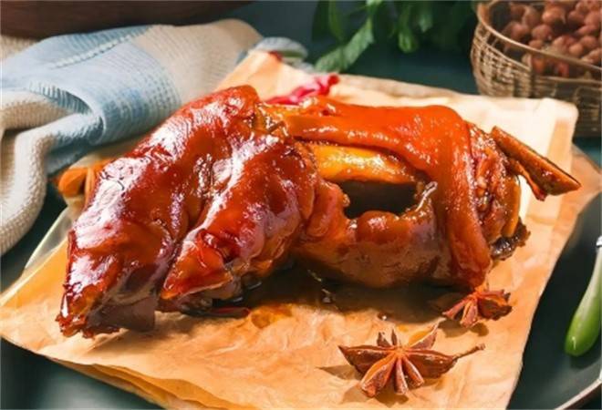 新城门现卤猪手