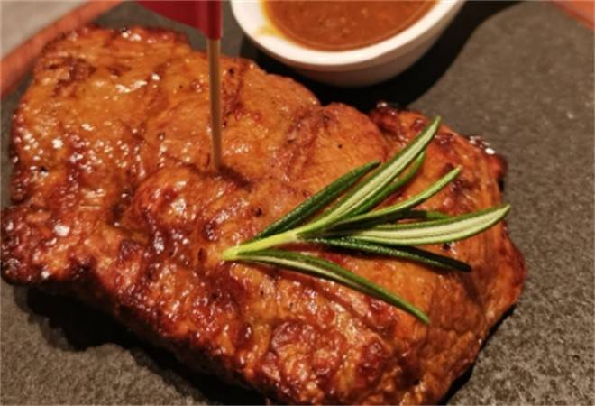 花玥厨厚切牛排