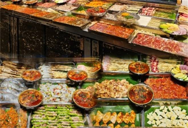 张芃芃炭火烧烤