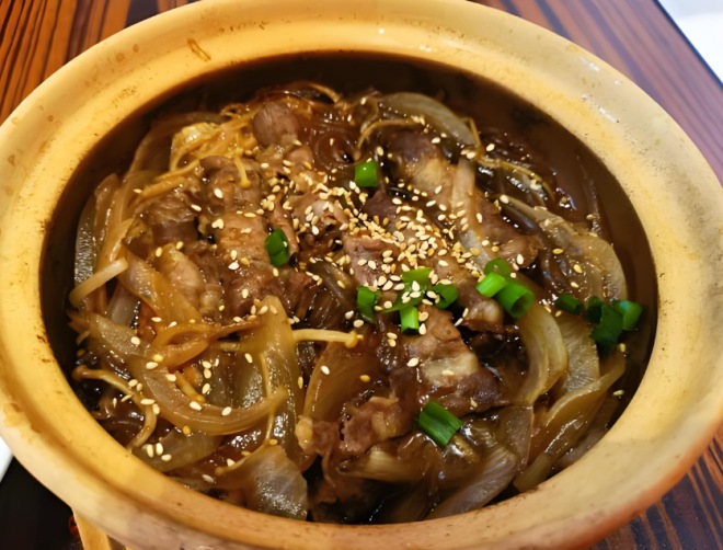 小而湘湖南小炒砂鍋菜加盟