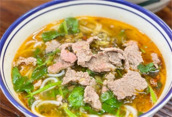 鲜好婆生烫牛肉米线