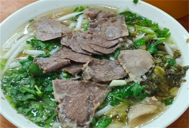 牛一菲贵州牛肉粉