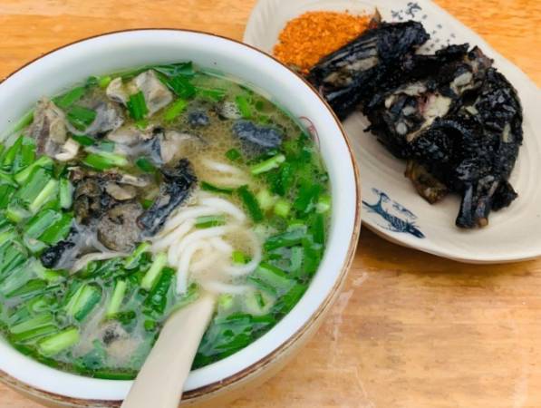 陈汤元乌鸡米线