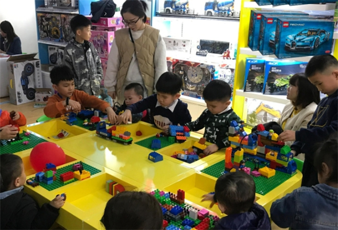 益智玩具体验馆