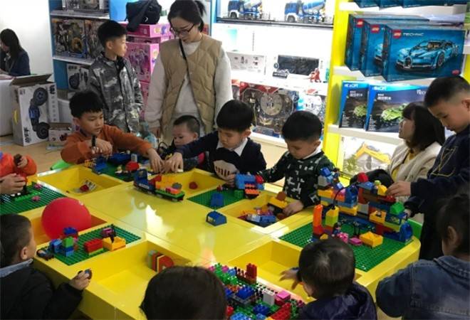 益智玩具体验馆