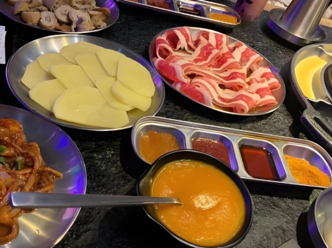 觅炭韩式烤肉 觅炭韩式烤肉