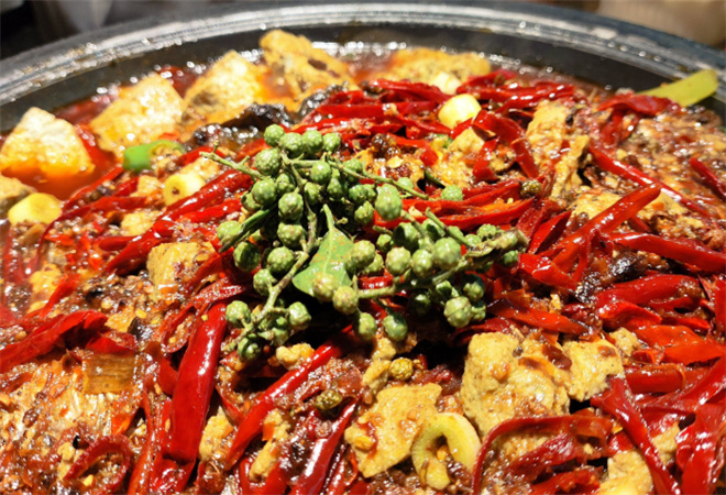 吞魚獸麻辣烤魚