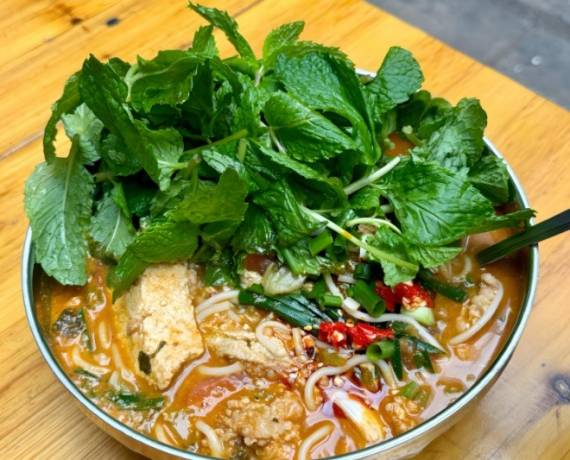 云七爷老昆明小锅米线