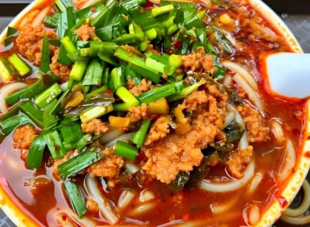 云七爷老昆明小锅米线